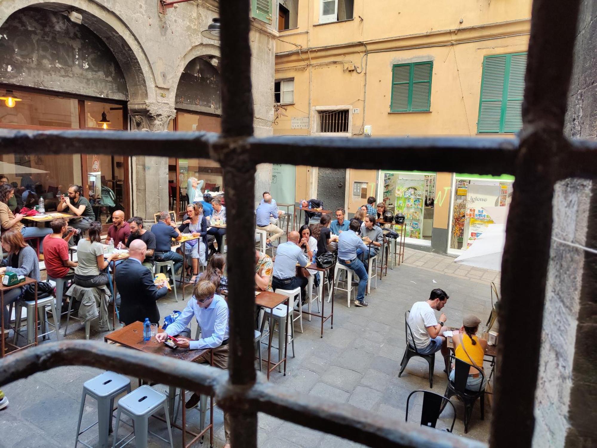 Le Grazie Sopra I Tetti * Genua